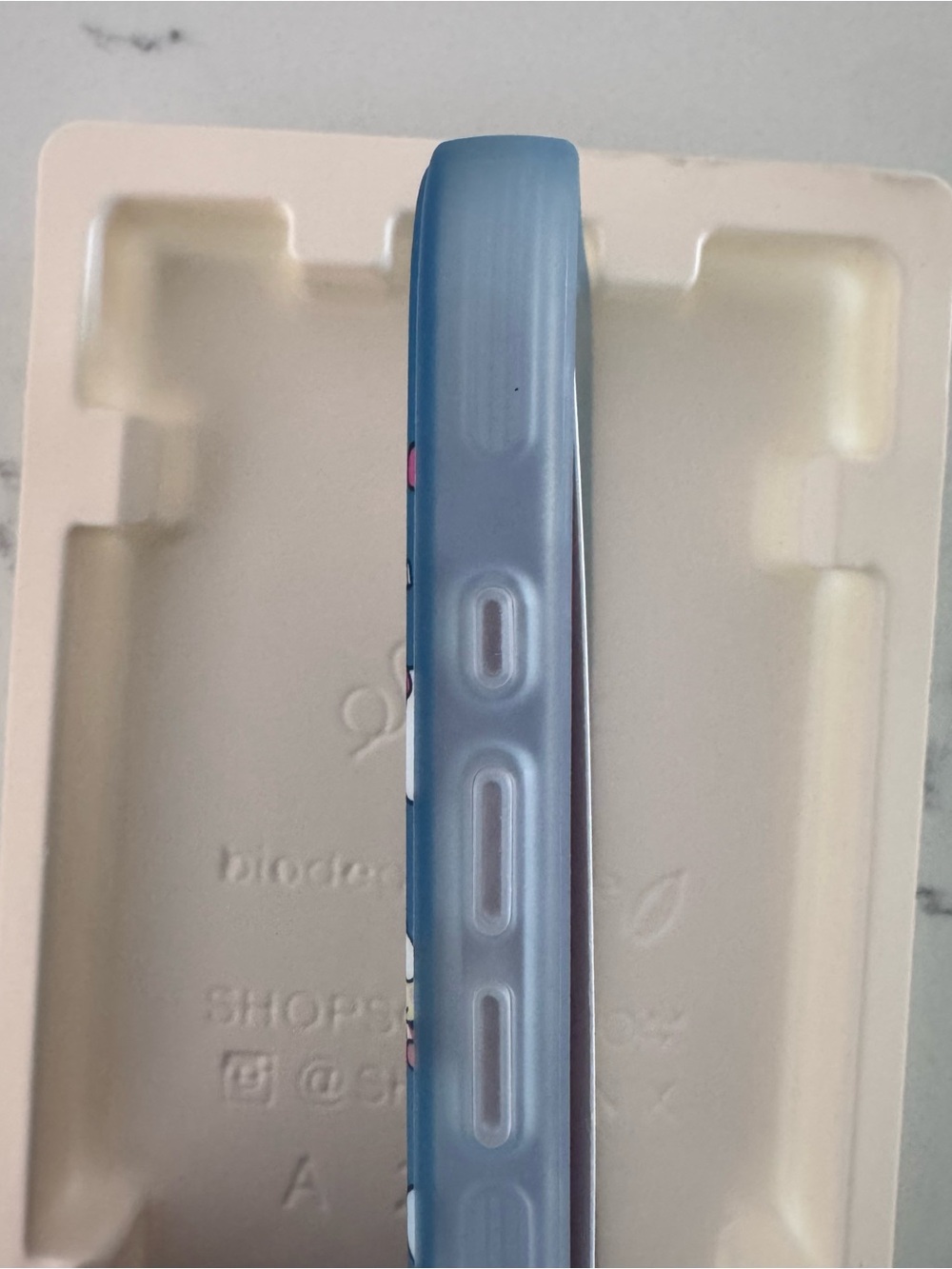 Sonix Sanrio Hello Kitty Friends iPhone 16 MagSafe Case Blue Winter NIB - Picture 4 of 5